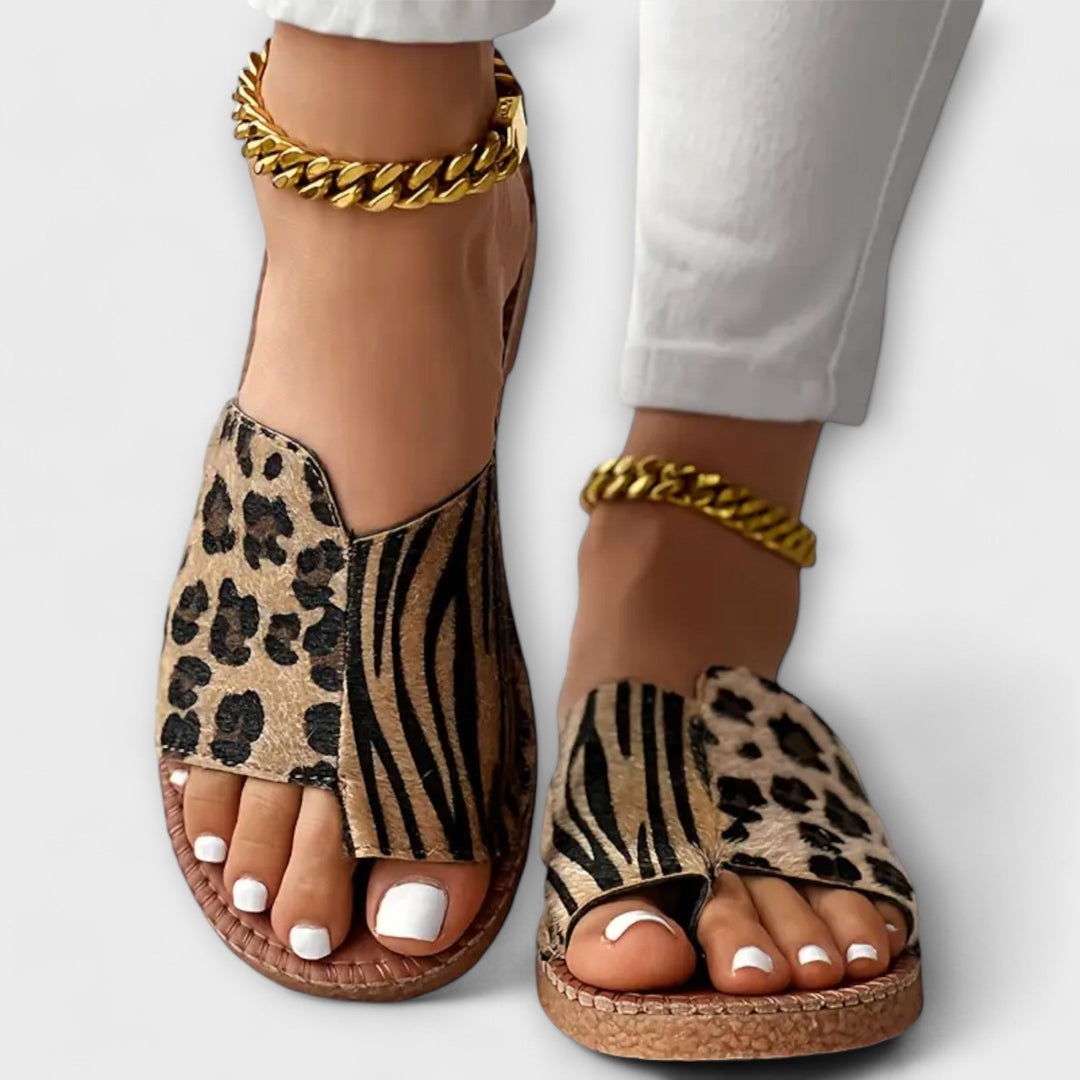 Stylové dvoubarevné pantofle s leopardím vzorem