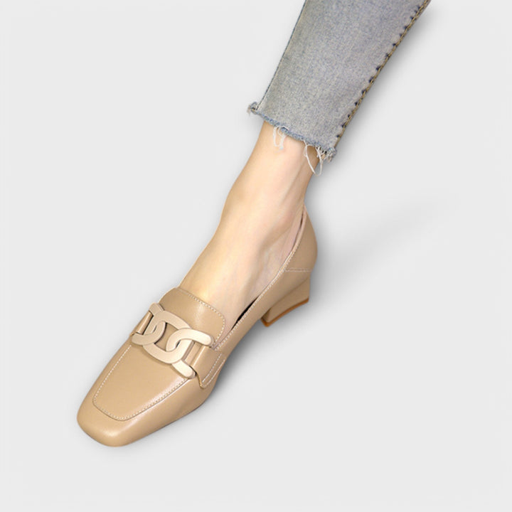 Monika – Elegantní dámské mokasíny na podpatku